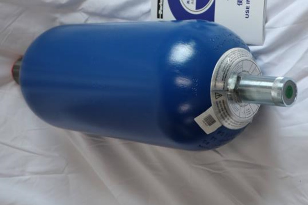 蓄能器的結(jié)構(gòu)類(lèi)型、作用、安裝以及選用要點(diǎn)